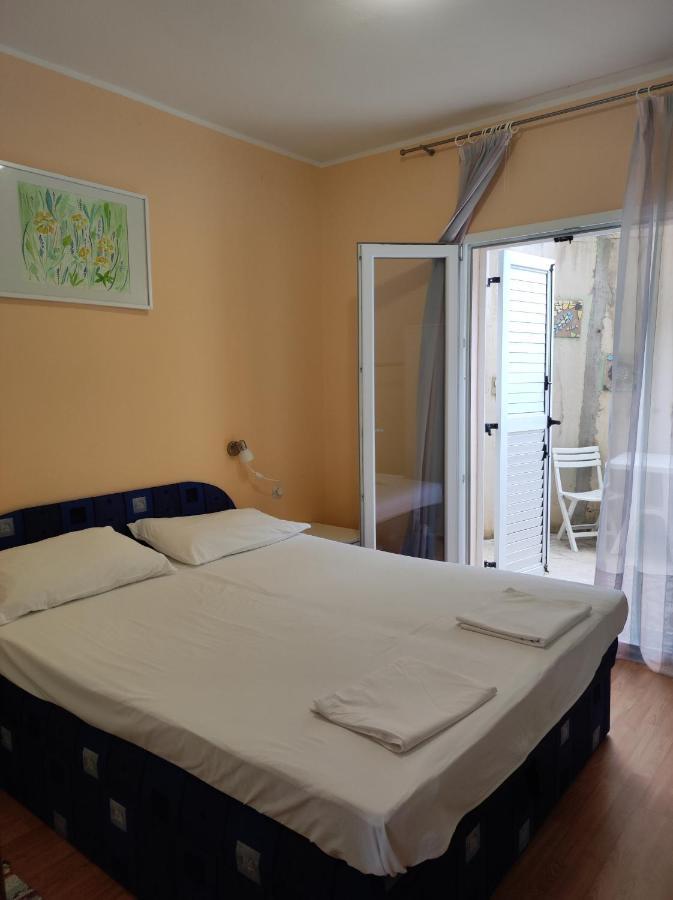 Apartments Andelina Pag Town Luaran gambar