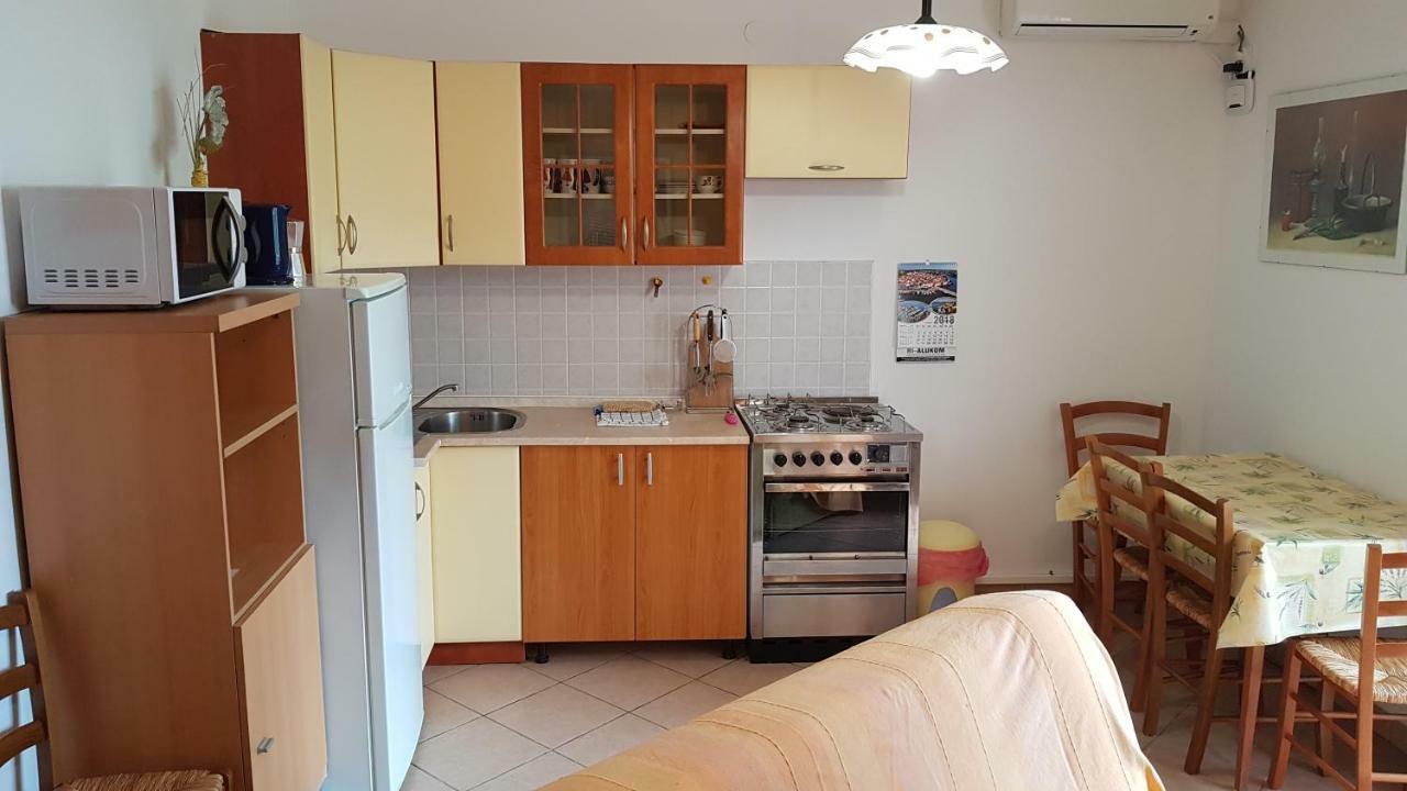 Apartments Andelina Pag Town Luaran gambar