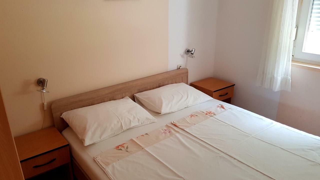 Apartments Andelina Pag Town Luaran gambar