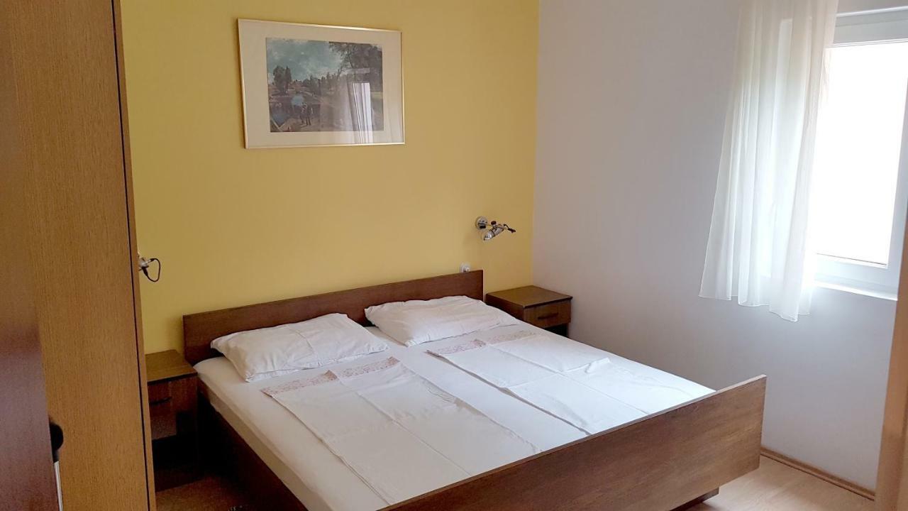 Apartments Andelina Pag Town Luaran gambar